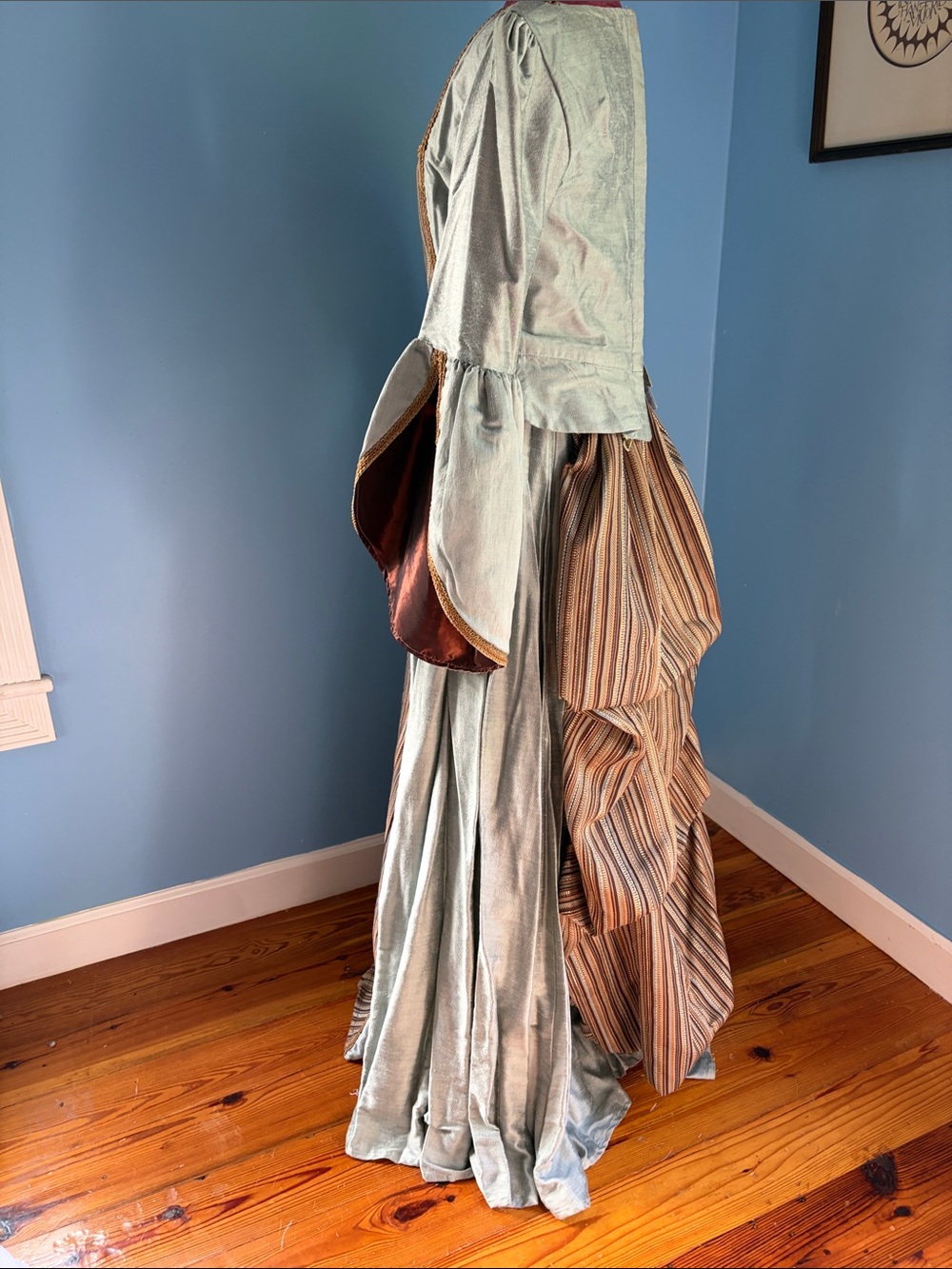Period colonial costume dress in ice blue and brown - Picture 3 of 12
